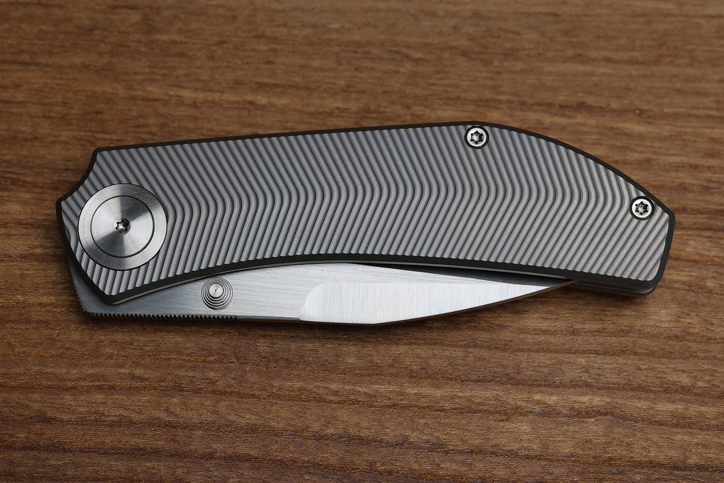 YAN’S CHEVRON- FULL TITANIUM FRONT FLIPPER - MAGNACUT WITH THUMB STUD