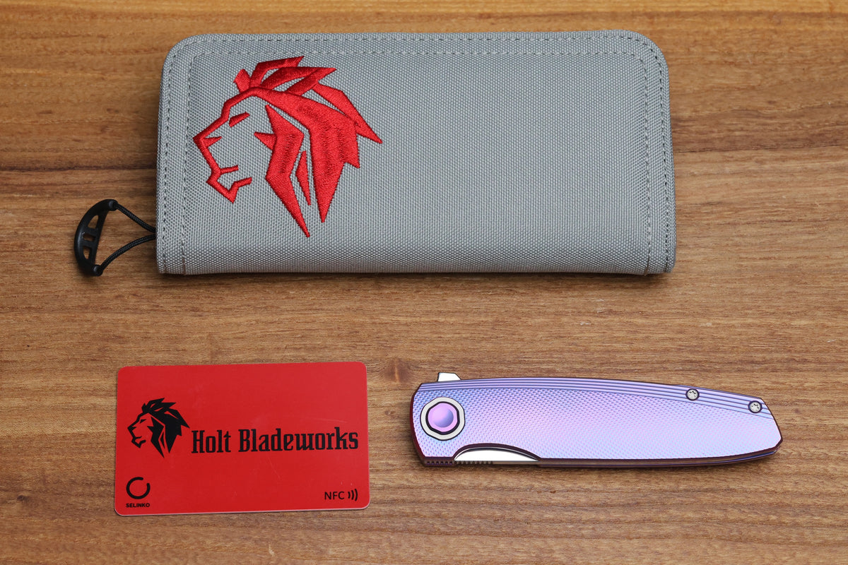 HOLT BLADEWORKS OUTLAW W/TITANIUM CHECKERED BURNISHED HANDLES & BOHLER NEAR MIRROR M390 #150 (PREOWNED)