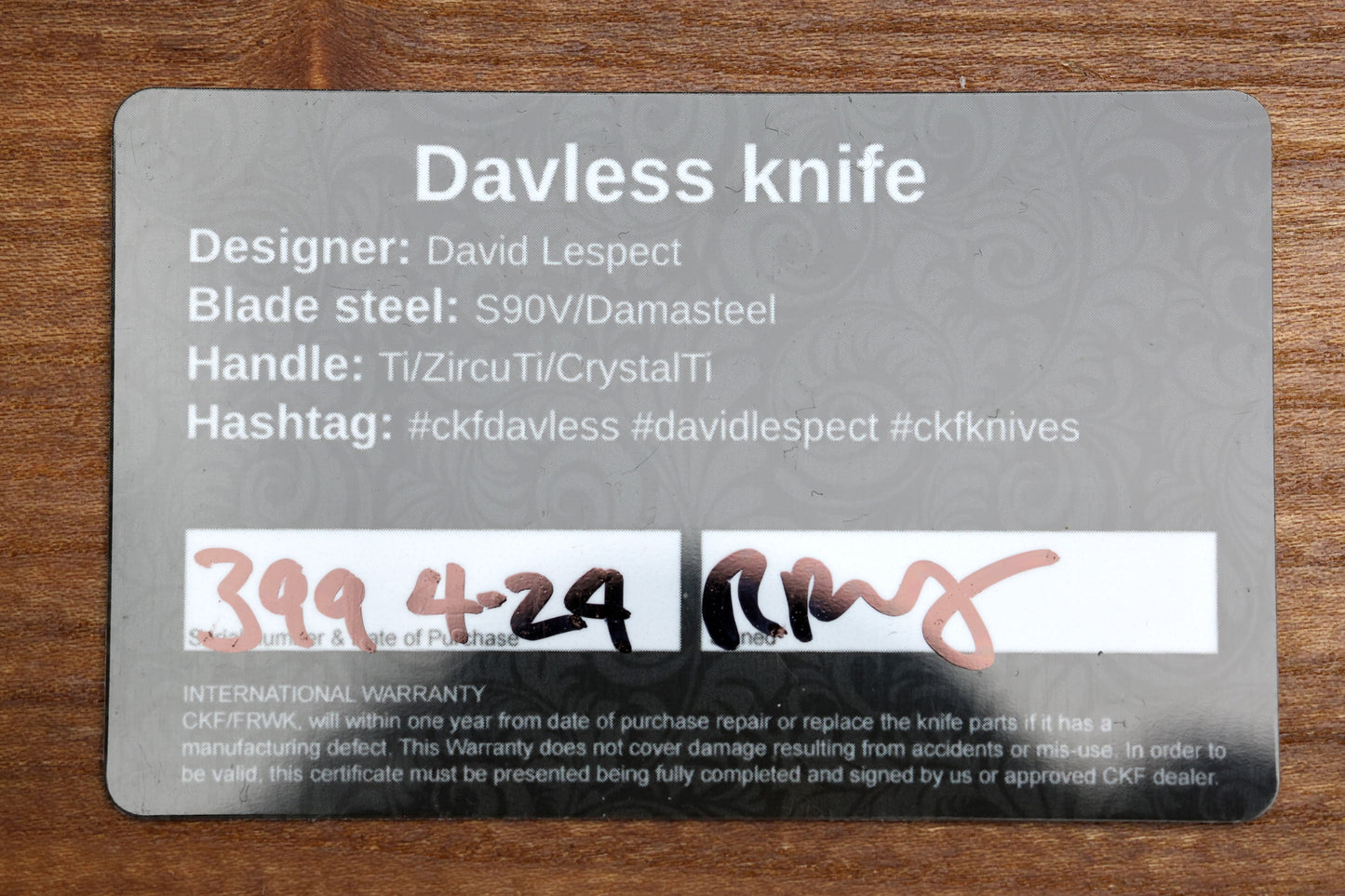 CUSTOM KNIFE FACTORY DAVLESS CARBON FIBER & ZIRCUTI W/ TWO TONE BLACKWASH S90V (PREOWNED)