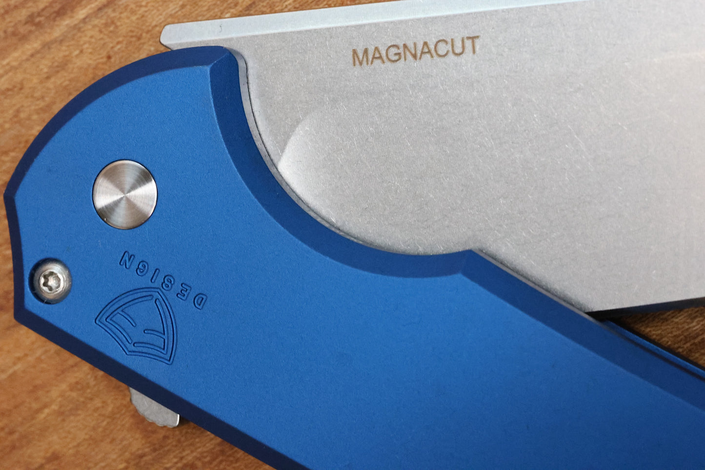 PRO-TECH MORDAX WINDUP MX.1 BLUE ALUMINUM HANDLE BUTTON LOCK STONEWASH MAGNACUT