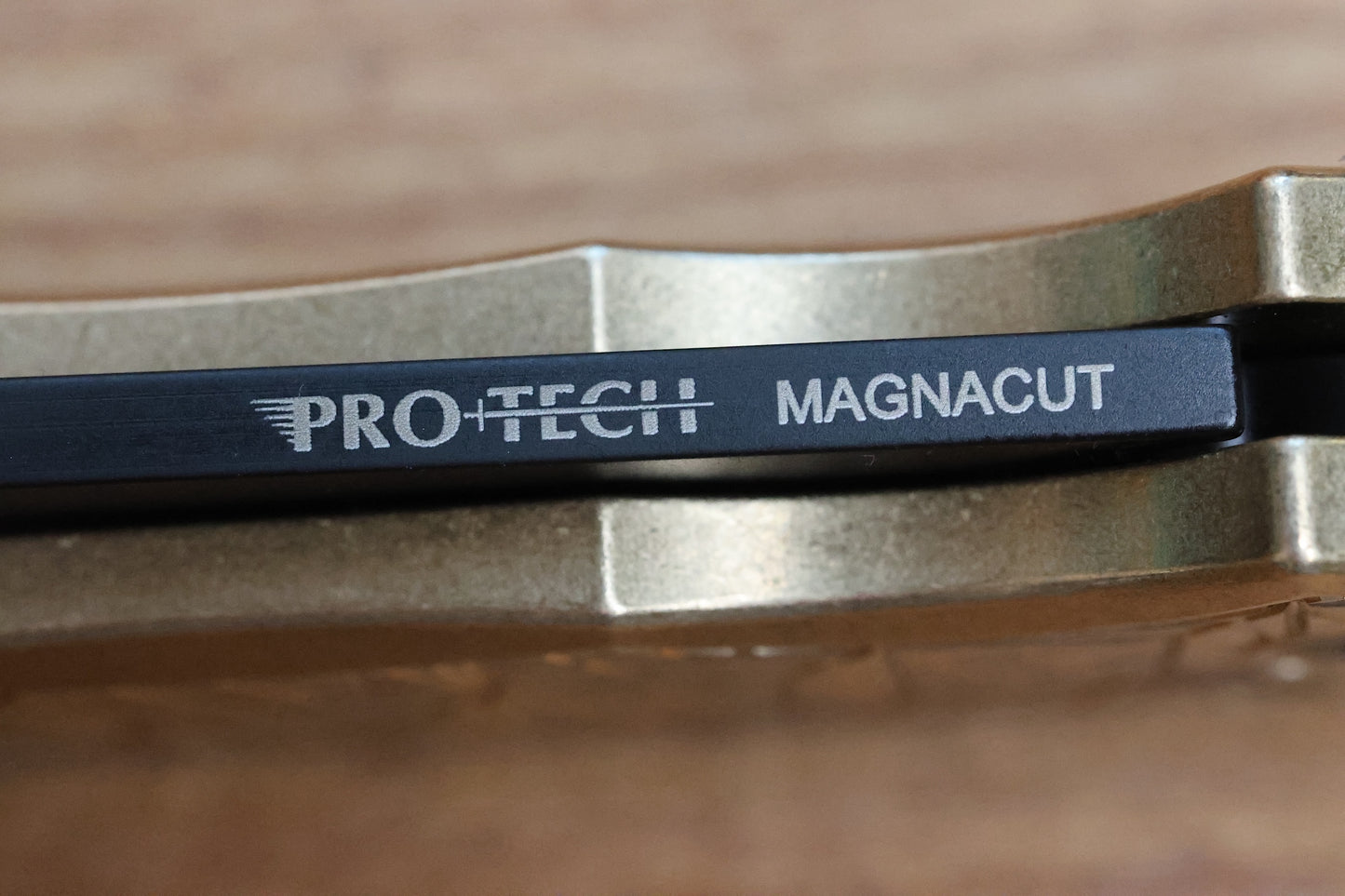 PRO-TECH MALIBU NEXUS ALBRONZE HANDLE W/ MOSAIC BUTTON & MAGNACUT 5413-NEXUS