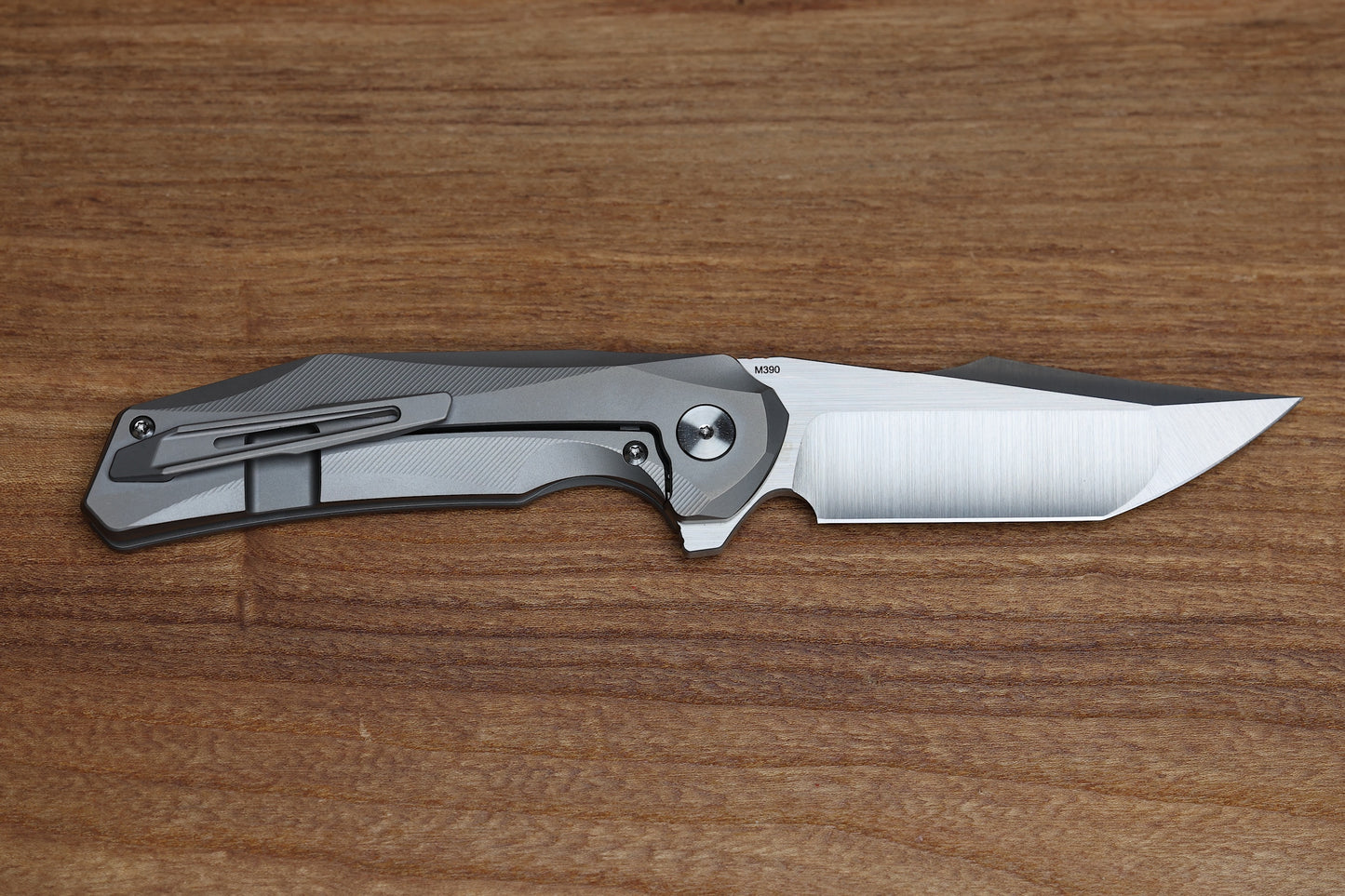 REATE ZORO W/ TITANIUM HANDLES & BELT SATIN M390