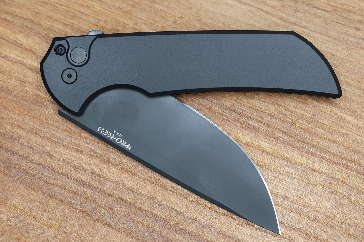 PRO-TECH MORDAX BLACK HANDLES & DLC MAGNACUT MX103