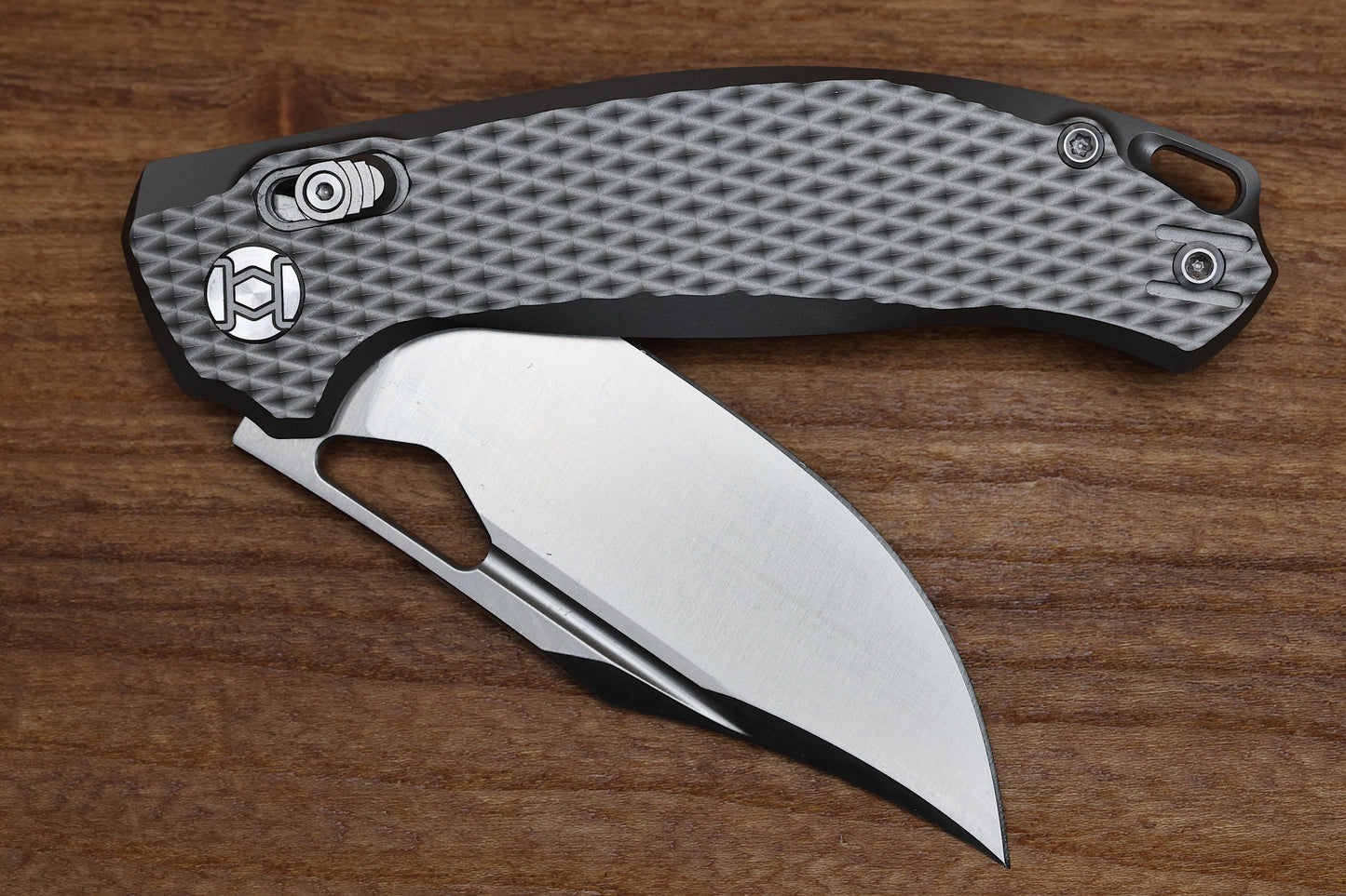 KUNWU KNIVES DJANGO DIAMOND TI HANDLES & SATIN ELMAX