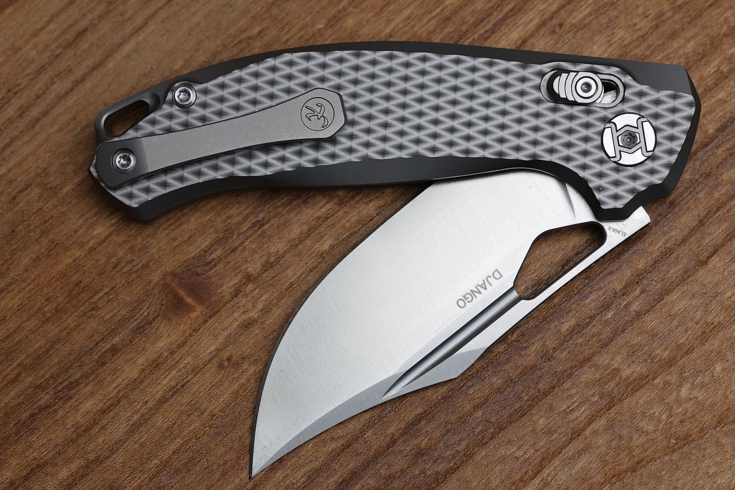 KUNWU KNIVES DJANGO DIAMOND TI HANDLES & SATIN ELMAX