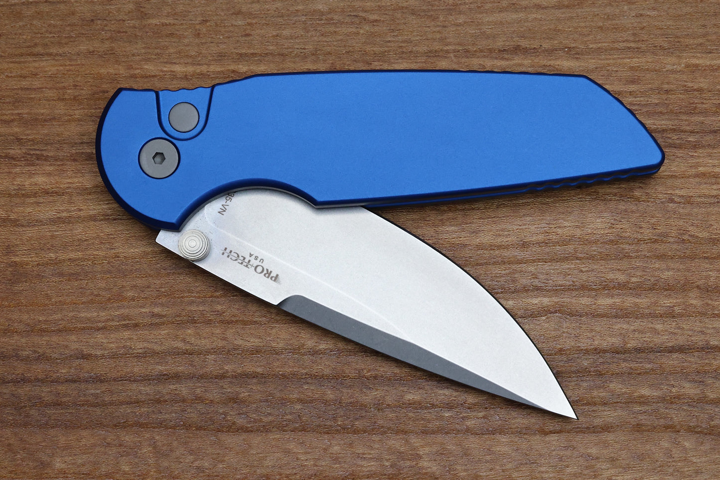 PRO-TECH TR-3 INTEGRITY MANUAL BLUE ALUMINUM HANDLES W/ STONEWASH S35 INT101-BLUE
