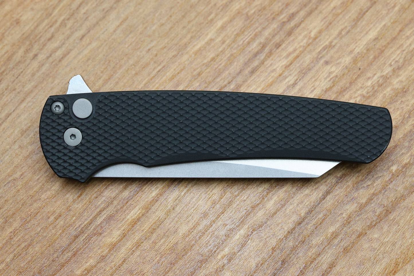 PRO-TECH MALIBU TEXTURED BLACK HANDLE & STONEWASH MAGNACUT REVERSE TANTO BLADE 5405