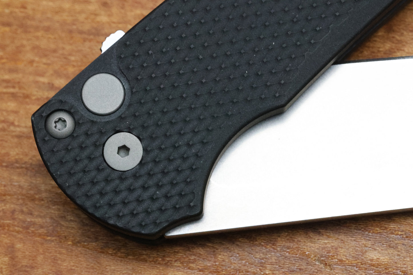 PRO-TECH MALIBU TEXTURED BLACK HANDLE & STONEWASH MAGNACUT REVERSE TANTO BLADE 5405