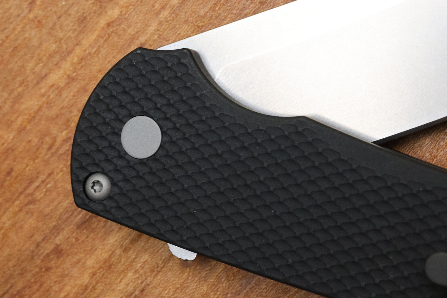 PRO-TECH MALIBU TEXTURED BLACK HANDLE & STONEWASH MAGNACUT REVERSE TANTO BLADE 5405