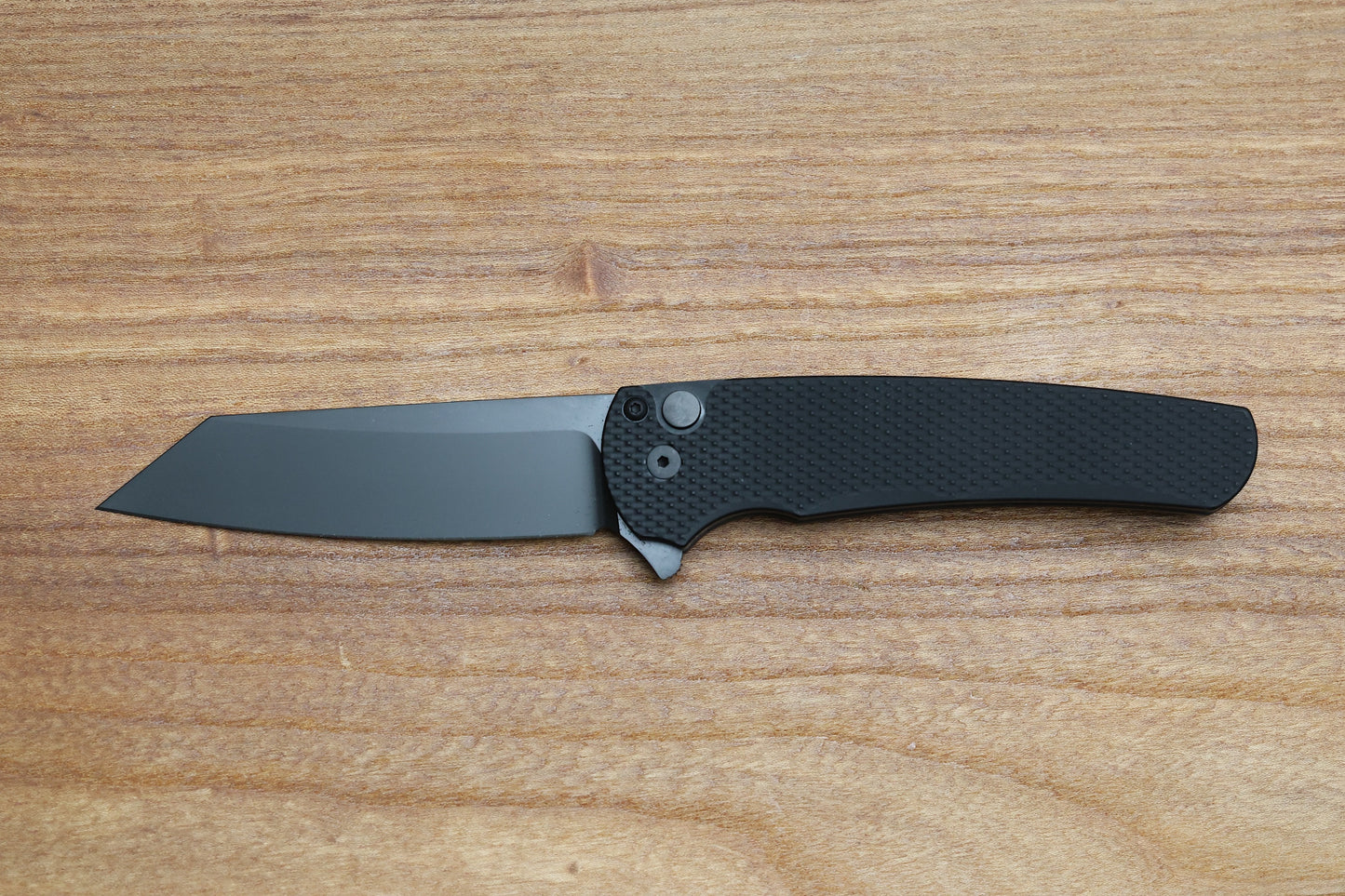 PRO-TECH MALIBU TEXTURED BLACK HANDLE & DLC MAGNACUT REVERSE TANTO BLADE 5406