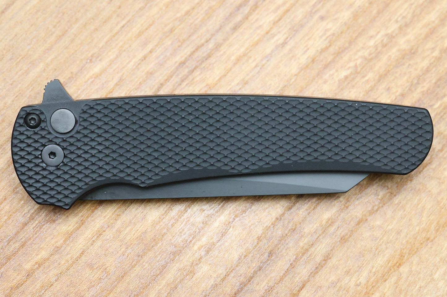 PRO-TECH MALIBU TEXTURED BLACK HANDLE & DLC MAGNACUT REVERSE TANTO BLADE 5406