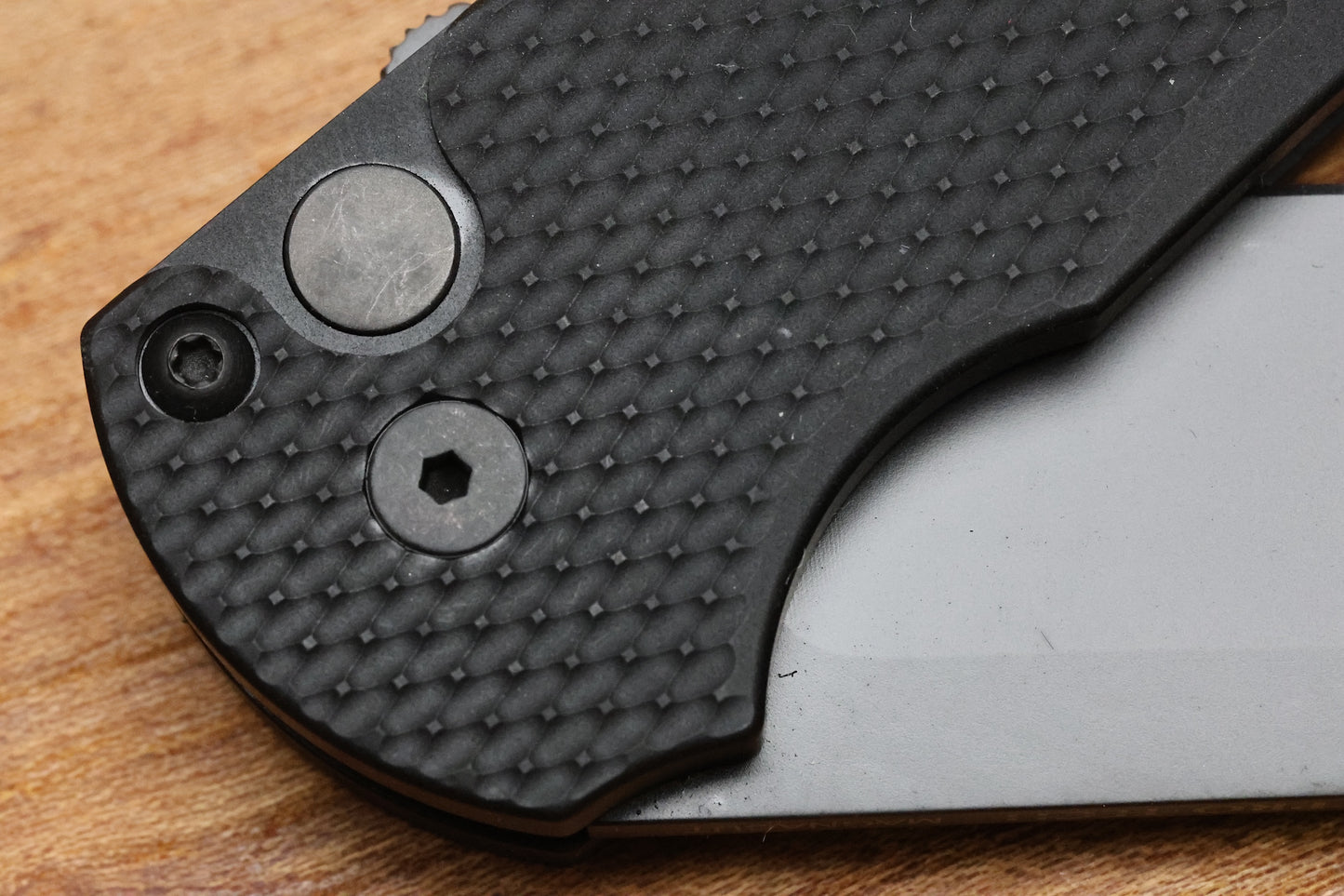 PRO-TECH MALIBU TEXTURED BLACK HANDLE & DLC MAGNACUT REVERSE TANTO BLADE 5406