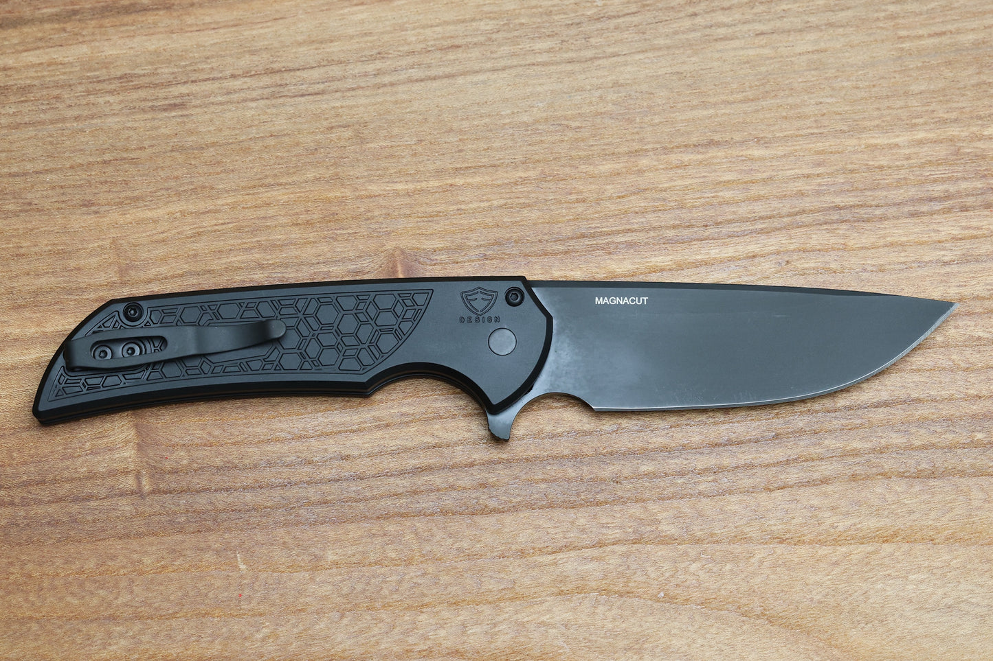 PRO-TECH MORDAX BLACK GRIDLOCK HANDLE W/ DLC MAGNACUT MX106-GRIDLOCK