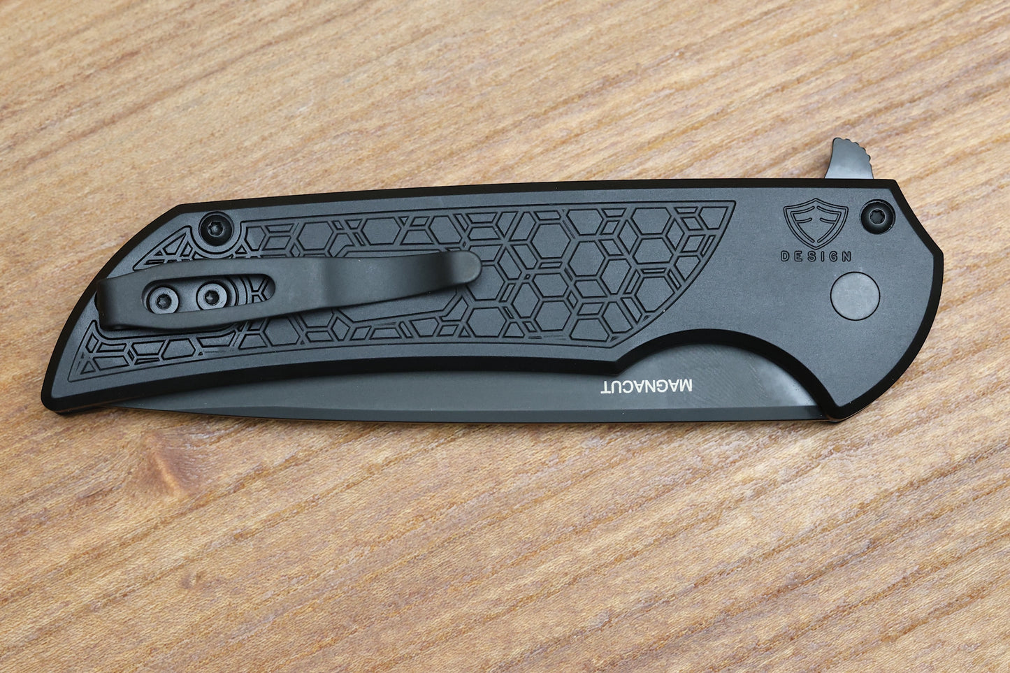 PRO-TECH MORDAX BLACK GRIDLOCK HANDLE W/ DLC MAGNACUT MX106-GRIDLOCK
