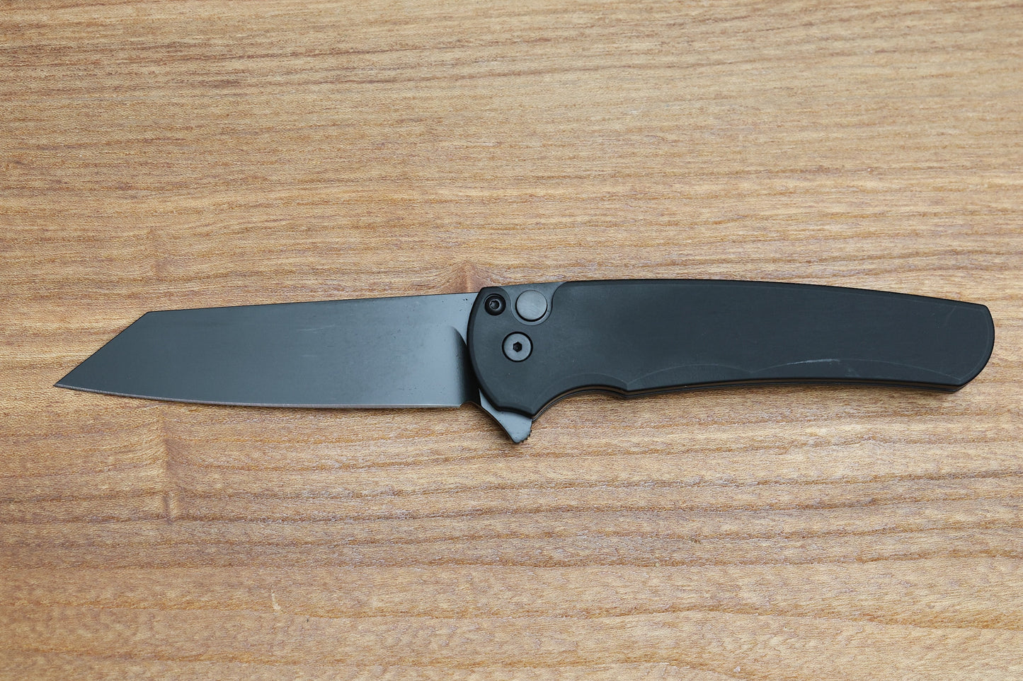PRO-TECH MALIBU BLACK HANDLE W/ DLC MAGNACUT REVERSE TANTO BLADE 5403