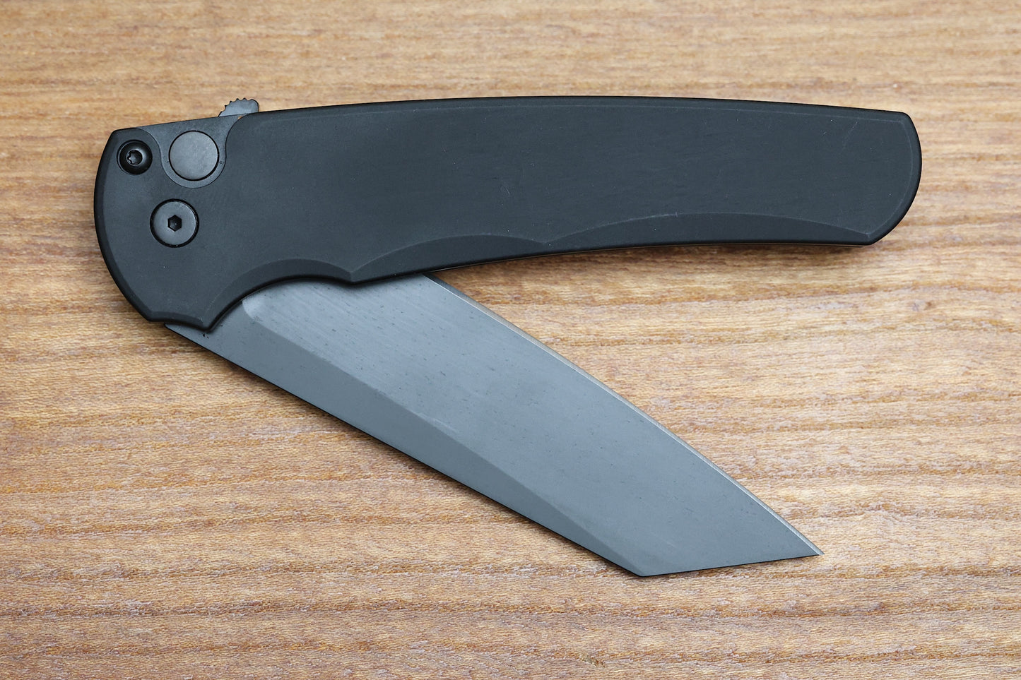 PRO-TECH MALIBU BLACK HANDLE W/ DLC MAGNACUT REVERSE TANTO BLADE 5403