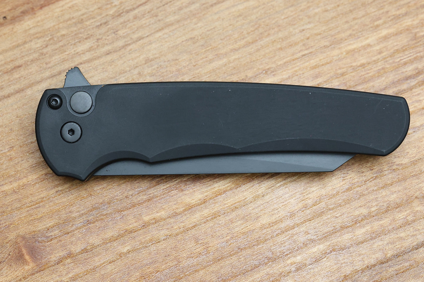 PRO-TECH MALIBU BLACK HANDLE W/ DLC MAGNACUT REVERSE TANTO BLADE 5403