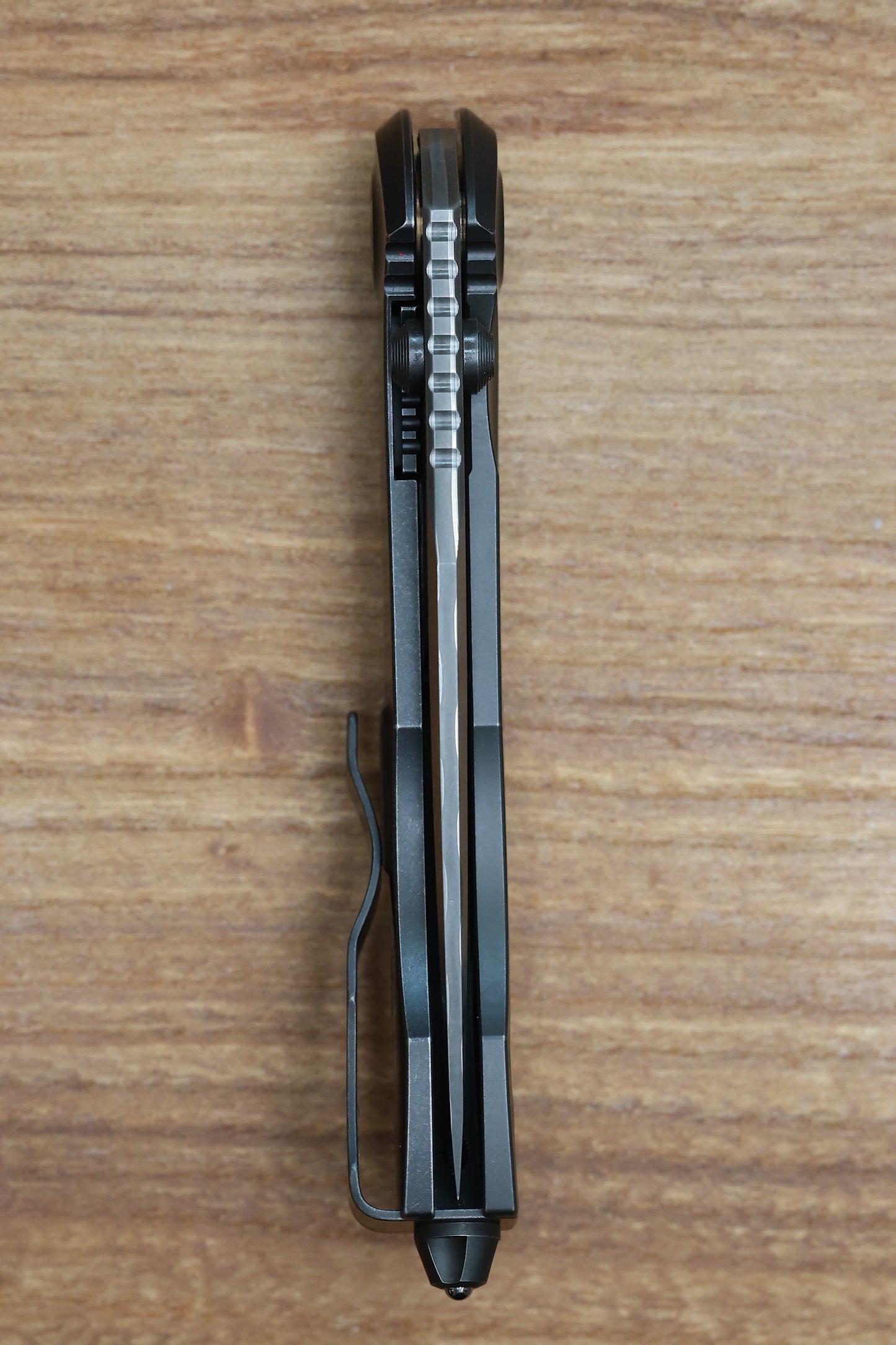 CUSTOM KNIFE FACTORY & ANTHONY MARFIONE SOKOSHA BLACKWASH/CARBON FIBER W/ MAGNACORE