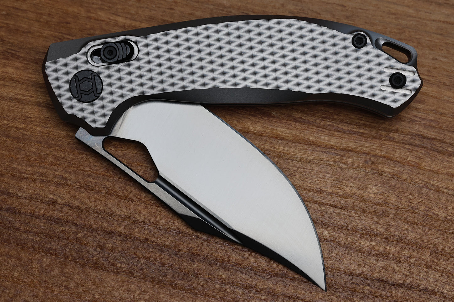 KUNWU KNIVES DJANGO DIAMOND TI HANDLES & DLC ELMAX