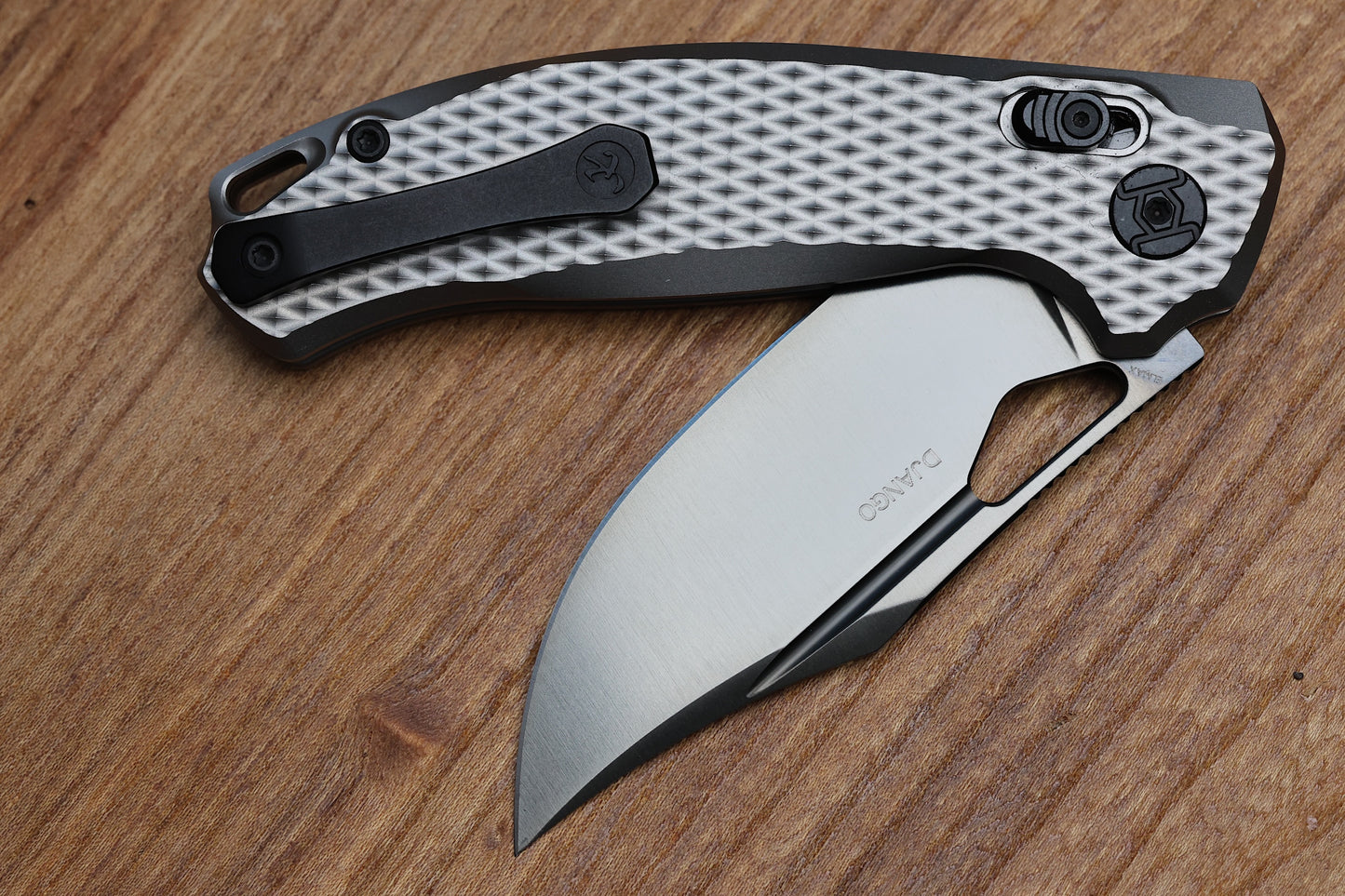 KUNWU KNIVES DJANGO DIAMOND TI HANDLES & DLC ELMAX