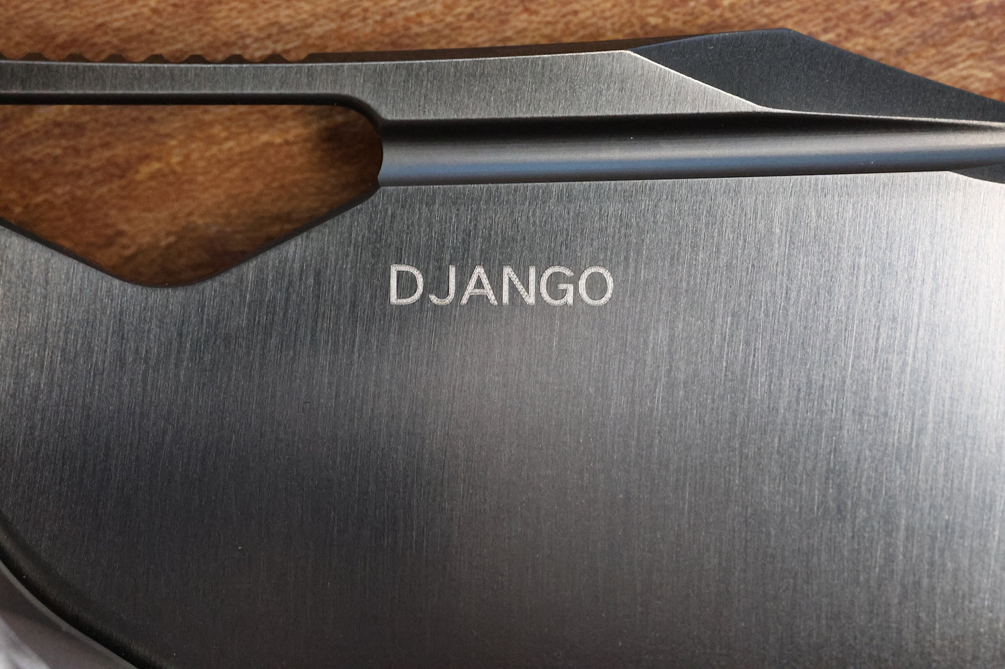 KUNWU KNIVES DJANGO DIAMOND TI HANDLES & DLC ELMAX