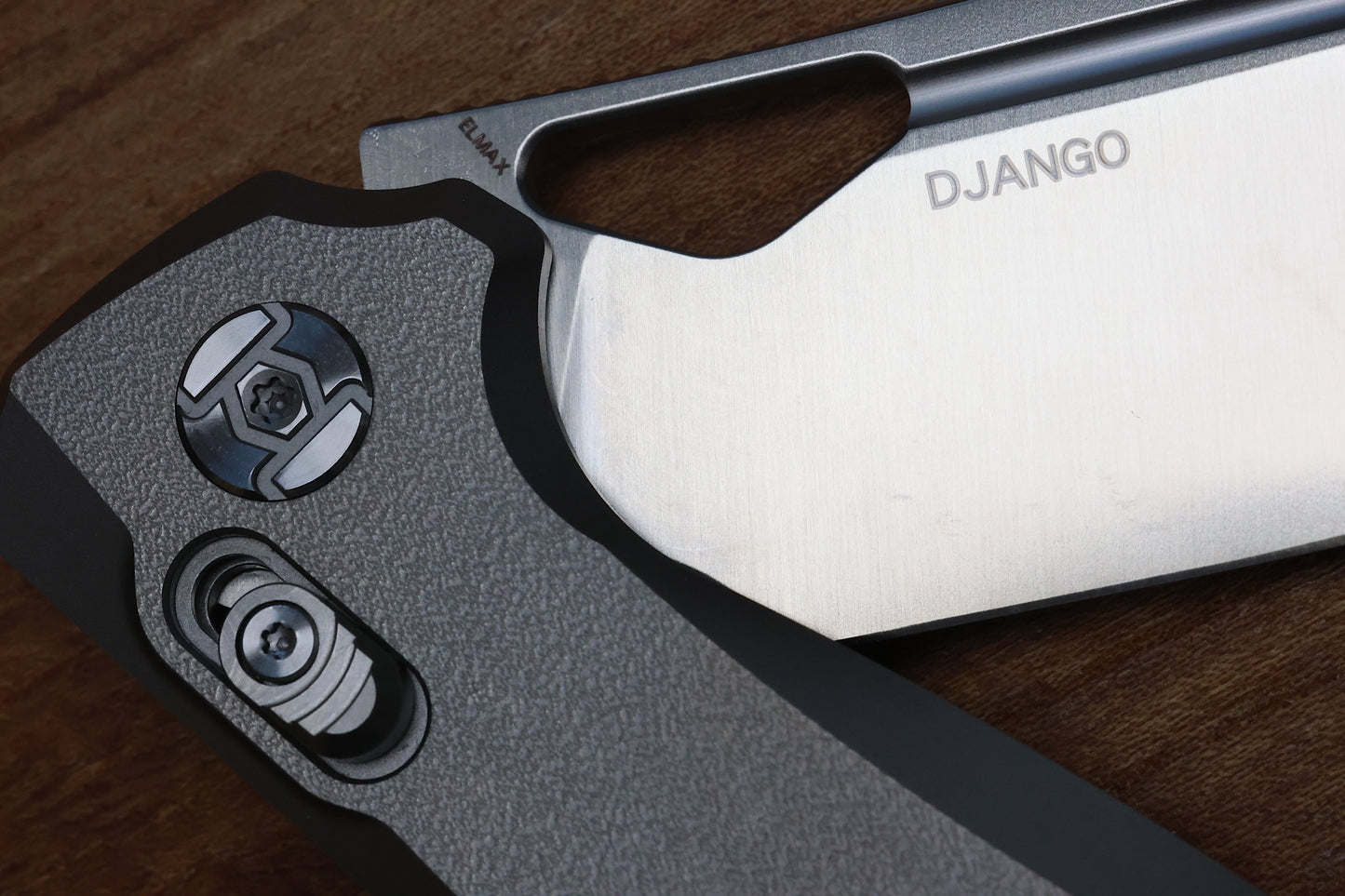 KUNWU KNIVES DJANGO ORANGE PEEL TITANIUM HANDLES & SATIN ELMAX 707-T2