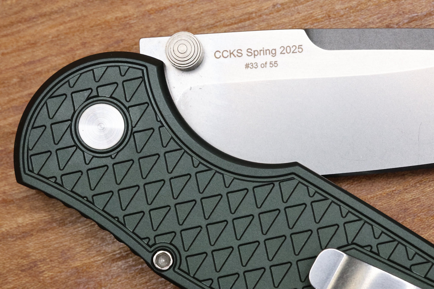 PRO-TECH TR-3 INTEGRITY BUTTON LOCK RELIC TEXTURED GREEN HANDLE STONEWASH BLADE - 2025 CCKS SPRING