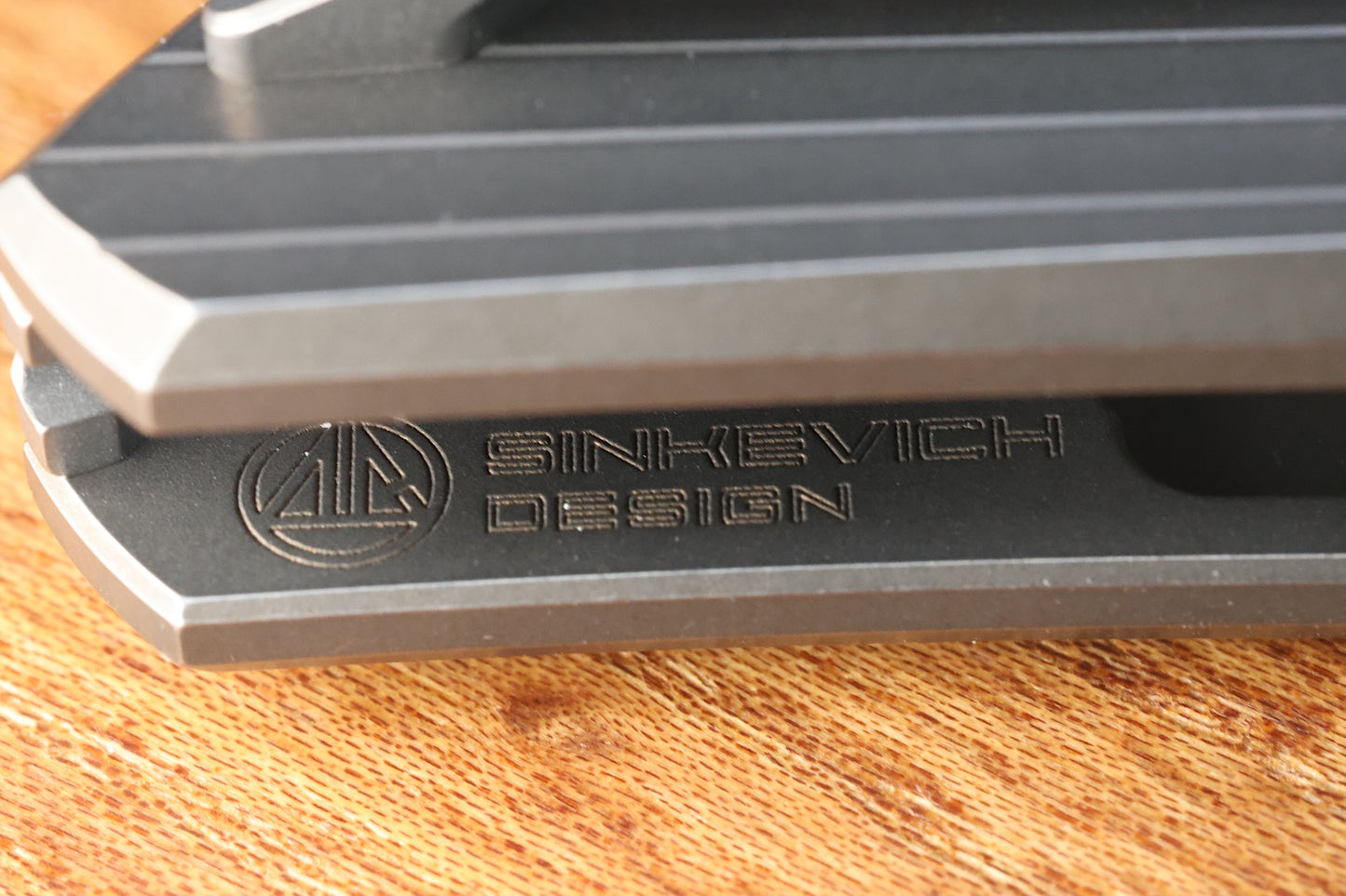 SHIROGOROV "LIMITED EDITION" SINKEVICH DESIGN FAT STRIP - MAGNACUT BLADE - TITANIUM HANDLE - MRBS