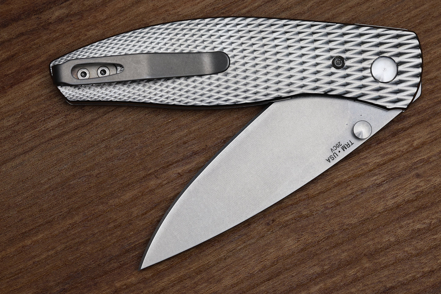 THREE RIVERS MANUFACTURING ATOM FOLDING KNIFE DIAMOND TEXTURE TITANIUM 3.5" DROP POINT