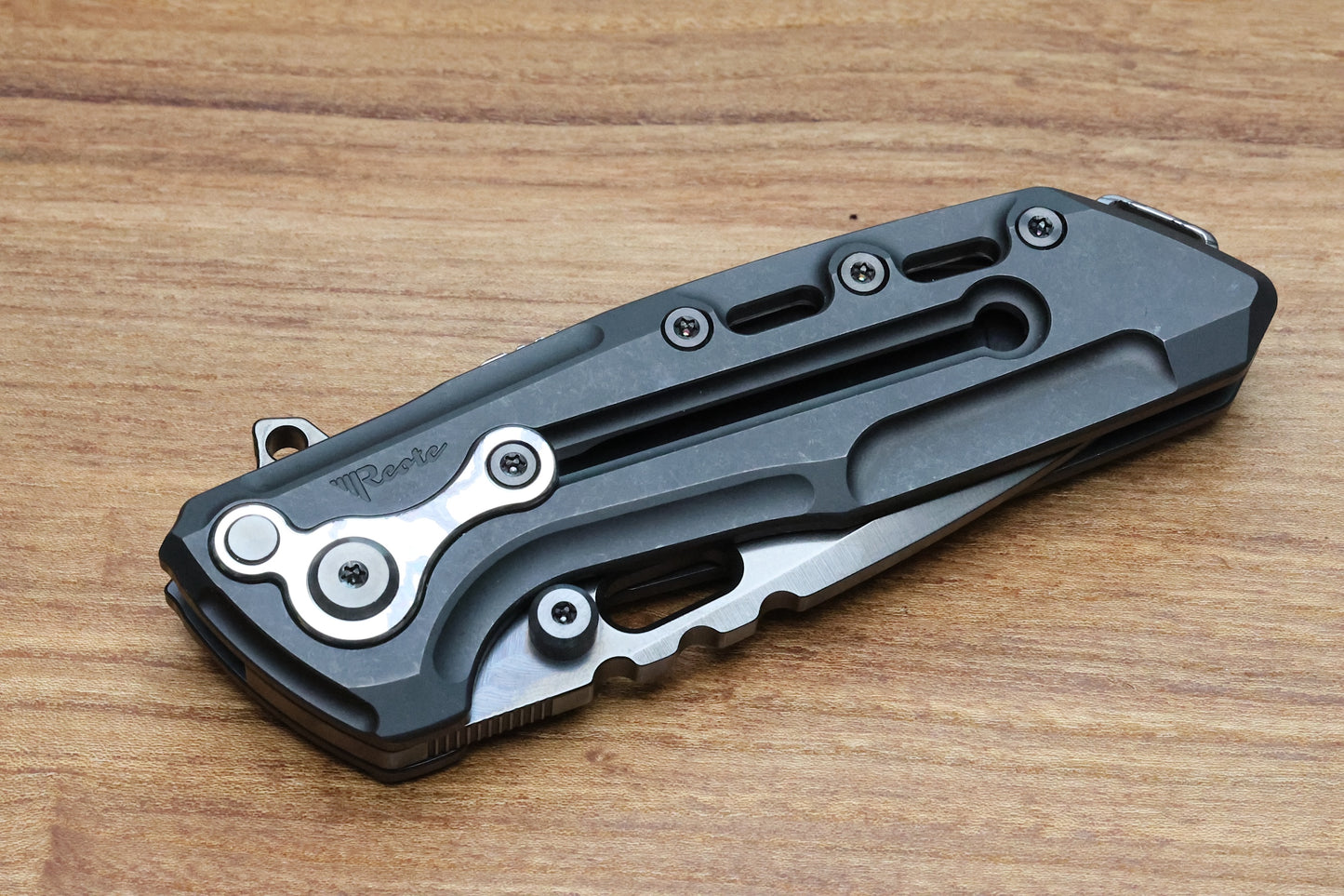 REATE T1000 V2 MONOCHROME ZIRCUTI ACCENTS & DLC RECURVE M390