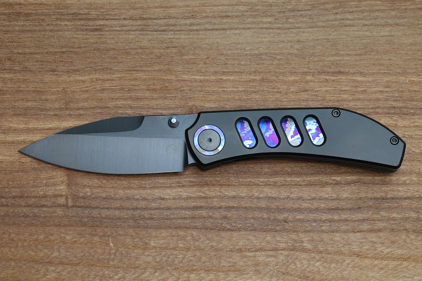 YAN’S CHEVRON- DLC MAGNACUT TITANIUM FRONT FLIPPER WITH ZIRCUTI INLAY THUMB STUD