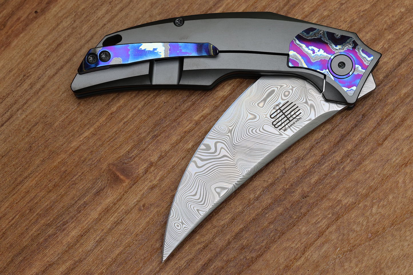 REATE KNIVES VELOCITY TASHI BHARUCHA TITANIUM DLC HANDLE W/ZIRCUTI INLAYS & TWIST DAMASTEEL