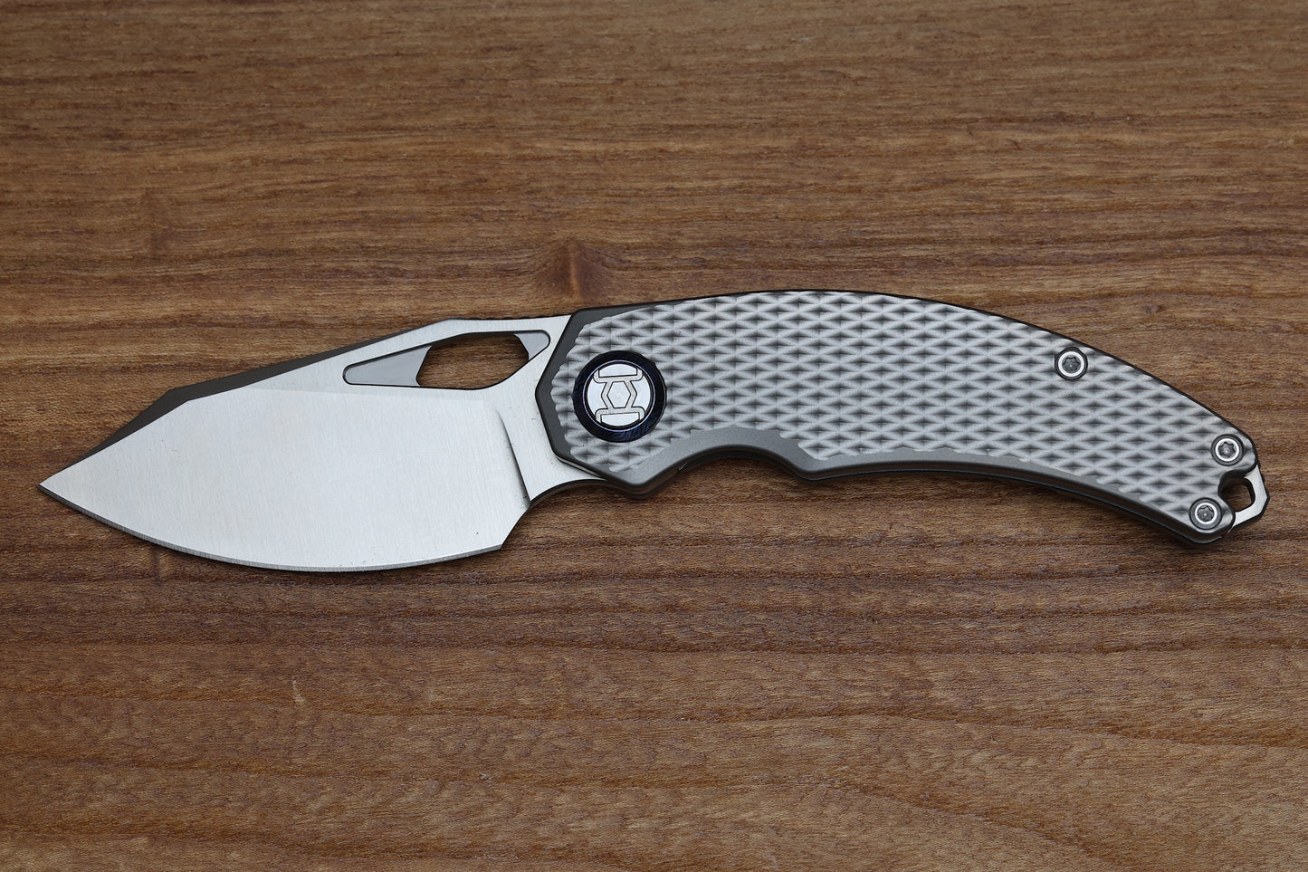 KUNWU KNIVES COMPADRE DIAMOND TITANIUM HANDLES W/ SATIN VANAX