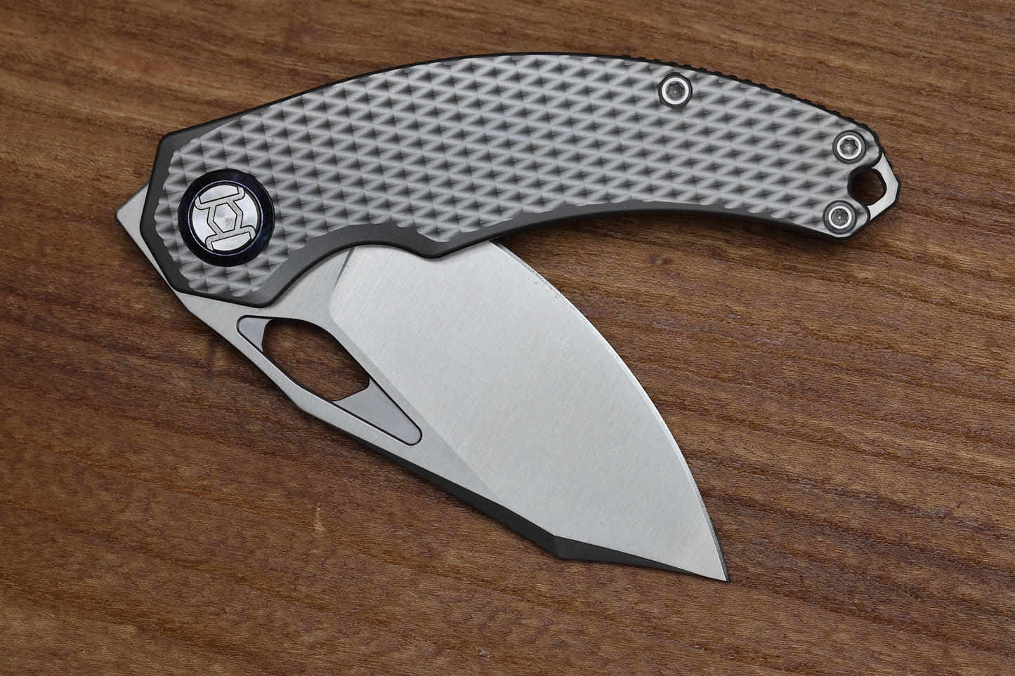 KUNWU KNIVES COMPADRE DIAMOND TITANIUM HANDLES W/ SATIN VANAX
