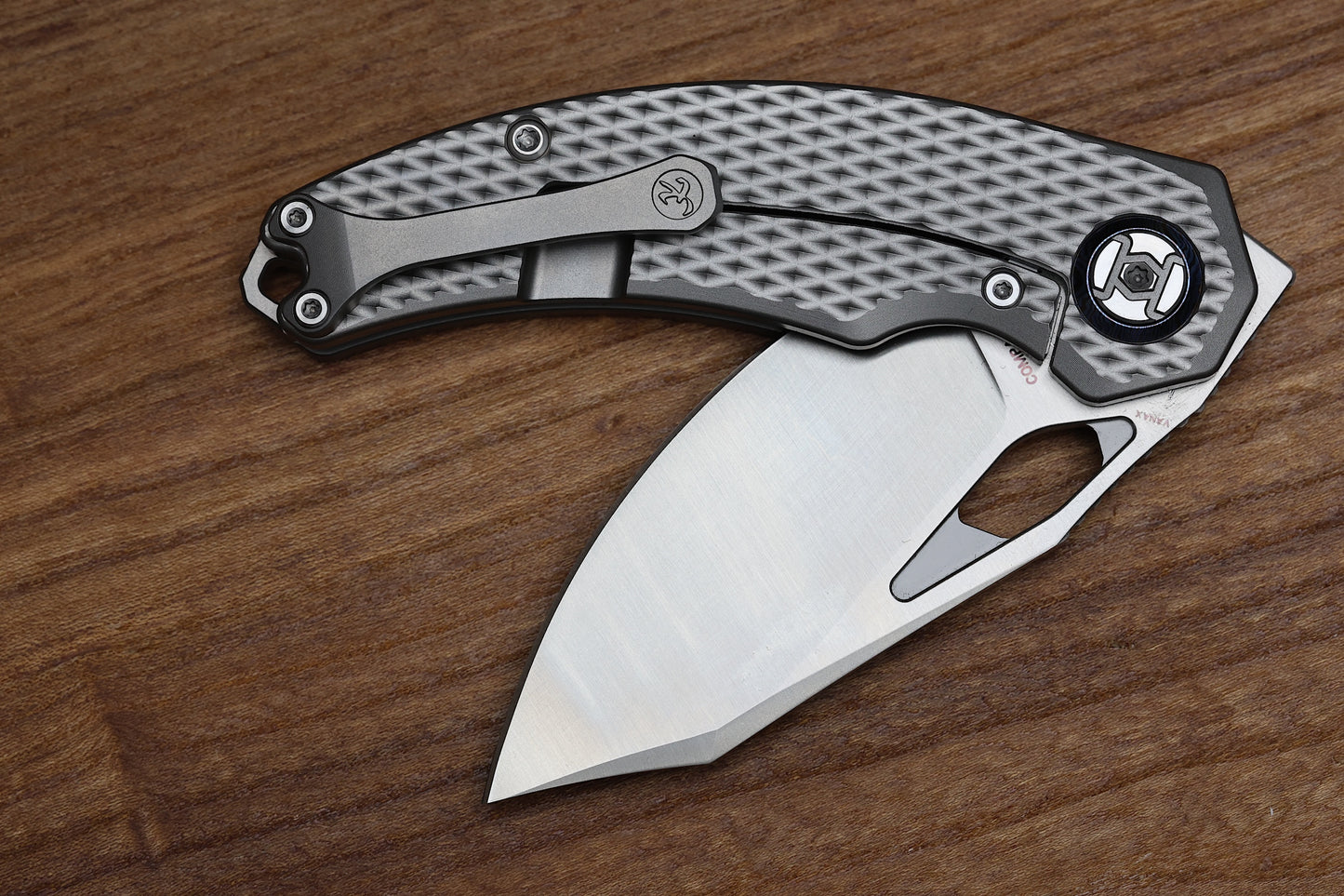 KUNWU KNIVES COMPADRE DIAMOND TITANIUM HANDLES W/ SATIN VANAX