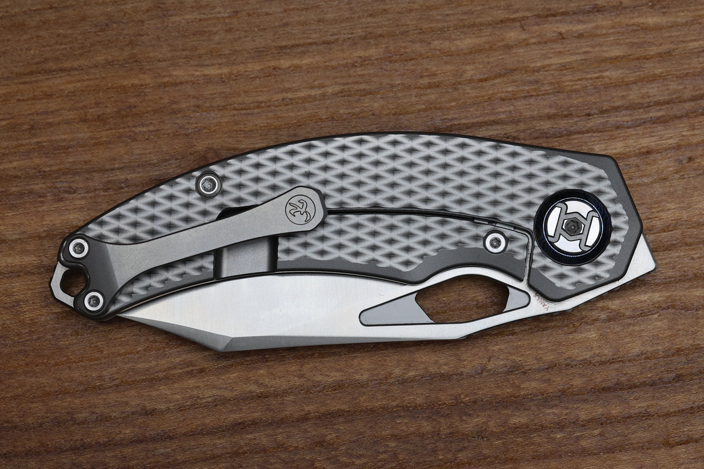 KUNWU KNIVES COMPADRE DIAMOND TITANIUM HANDLES W/ SATIN VANAX