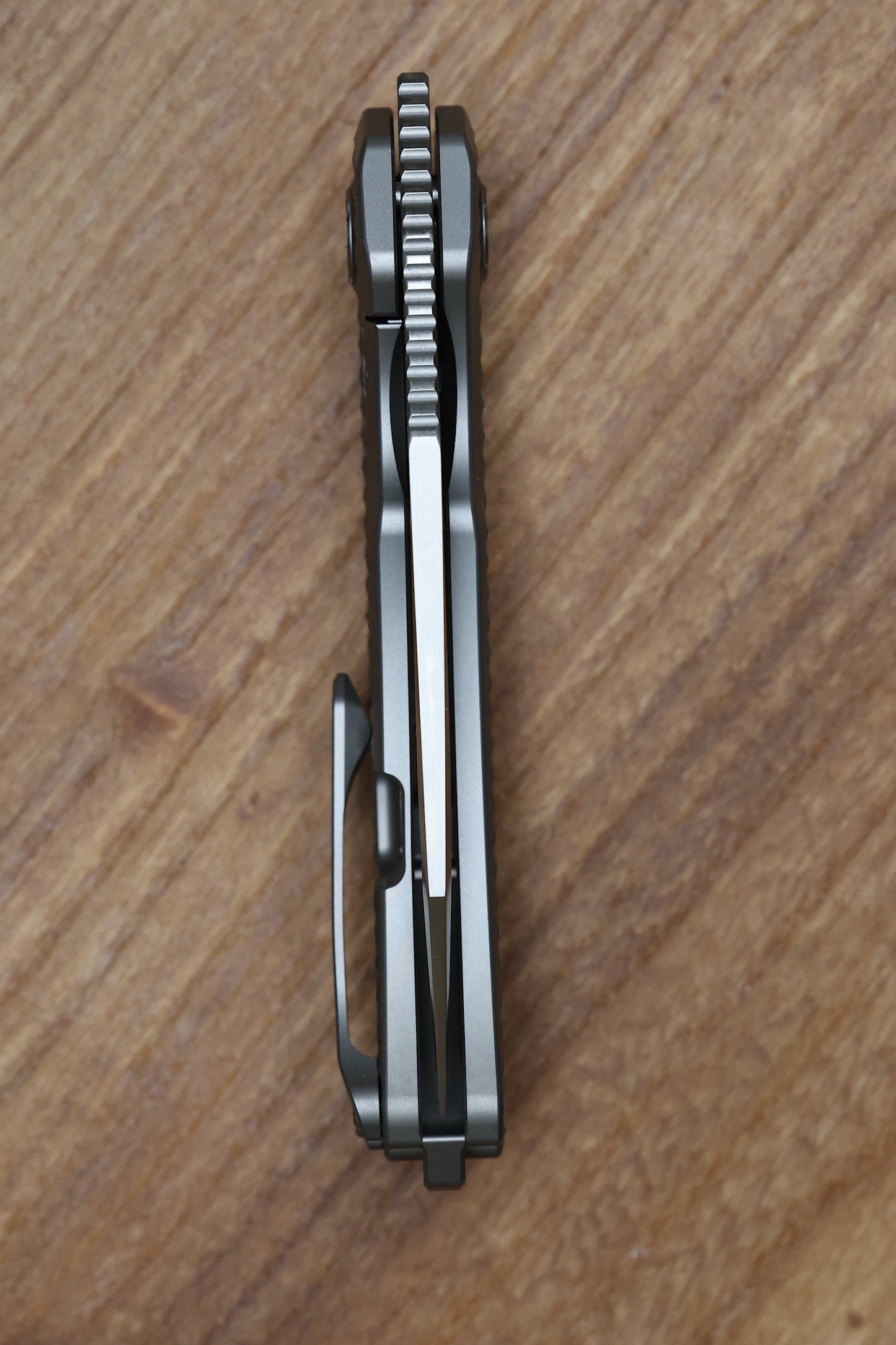KUNWU KNIVES COMPADRE DIAMOND TITANIUM HANDLES W/ SATIN VANAX