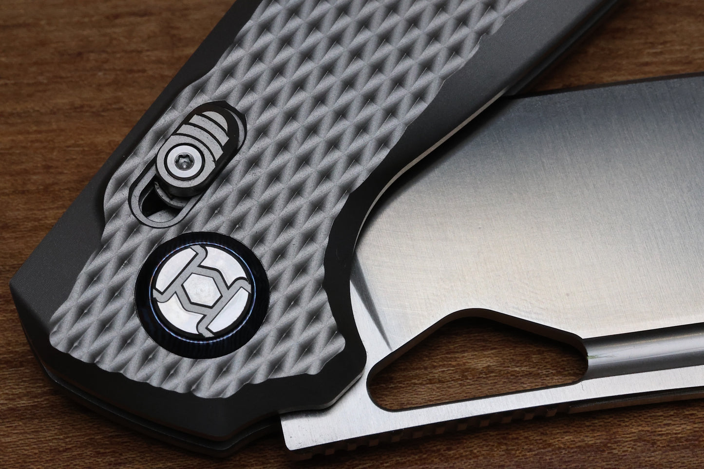 KUNWU KNIVES DJANGO XL DIAMOND TI HANDLES & SATIN ELMAX