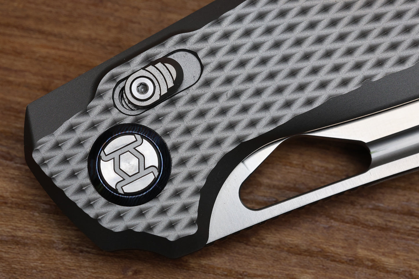 KUNWU KNIVES DJANGO XL DIAMOND TI HANDLES & SATIN ELMAX