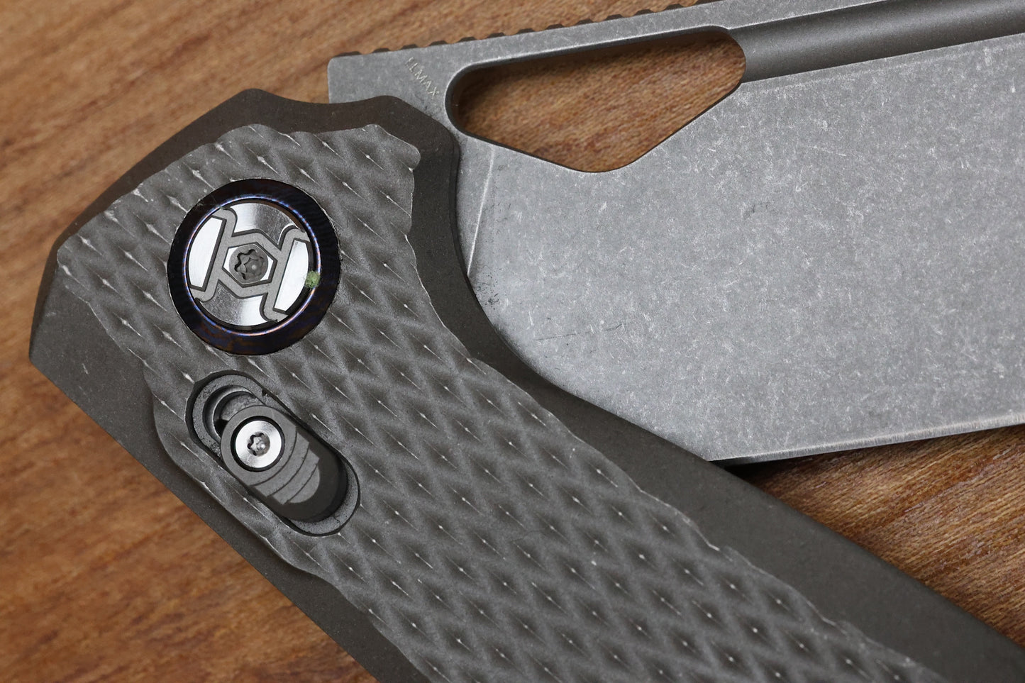 KUNWU KNIVES DJANGO XL STONEWASH DIAMOND TI HANDLES & STONEWASH ELMAX