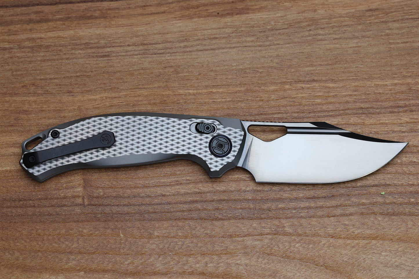 KUNWU KNIVES DJANGO XL DIAMOND TI HANDLES & DLC ELMAX