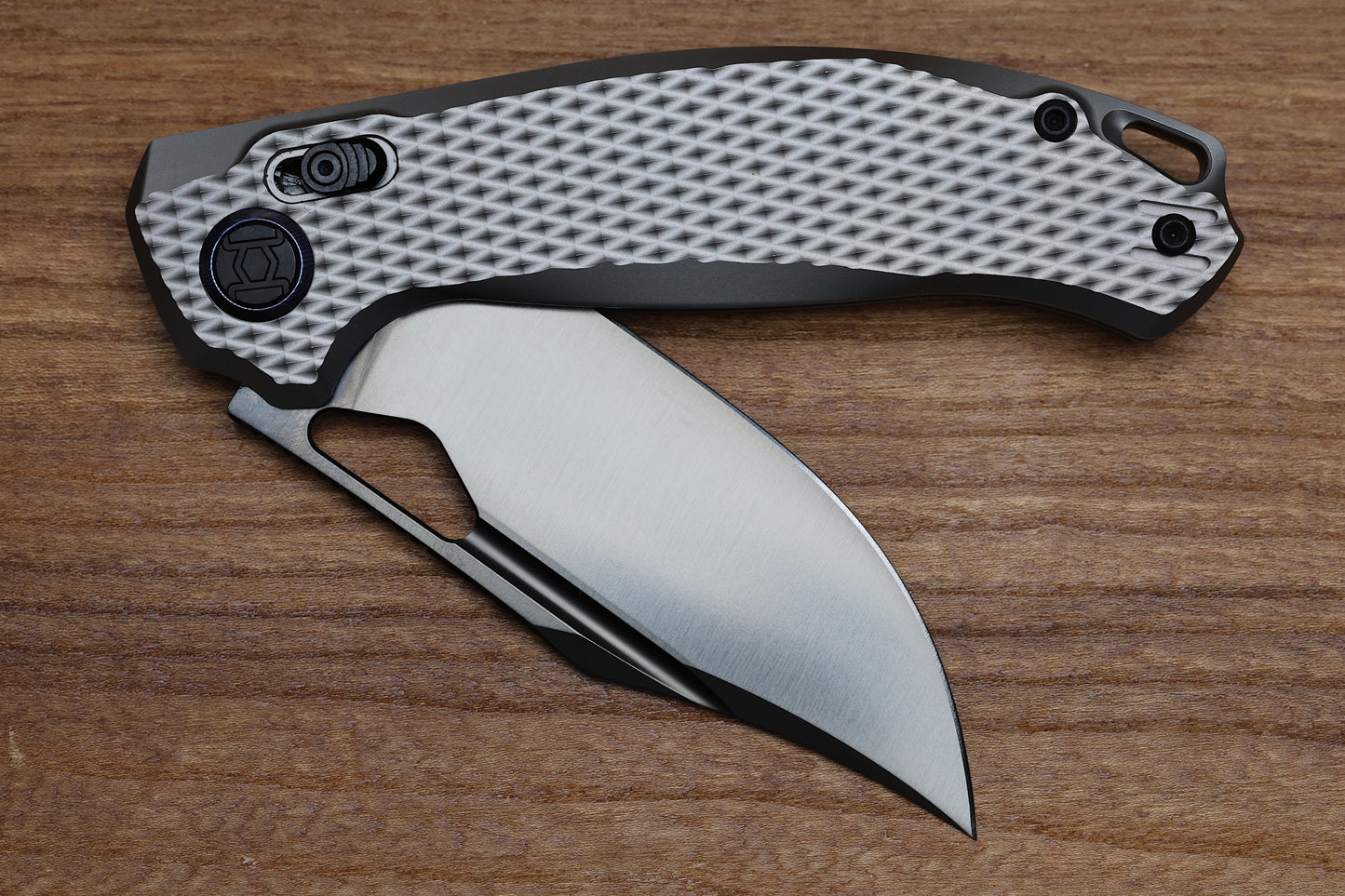 KUNWU KNIVES DJANGO XL DIAMOND TI HANDLES & DLC ELMAX