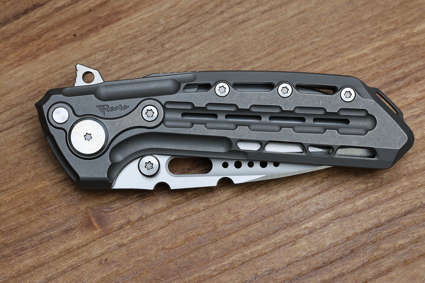 REATE KNIVES TERMINATOR-TX228 TI-DARK BEAD BLAST HANDLE M390 BELT SATIN BLADE