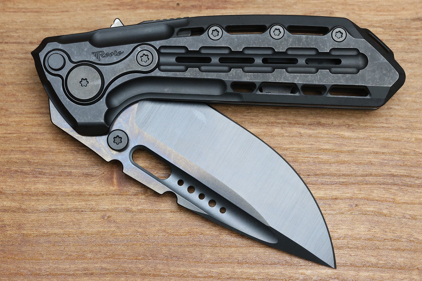 REATE KNIVES TERMINATOR-TX228 TI-BLACK DLC HANDLE M390 BLACK DLC BLADE