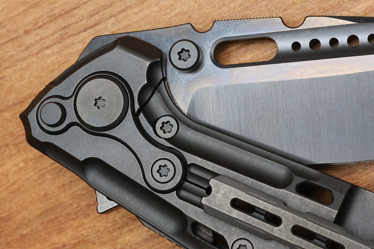 REATE KNIVES TERMINATOR-TX228 TI-BLACK DLC HANDLE M390 BLACK DLC BLADE