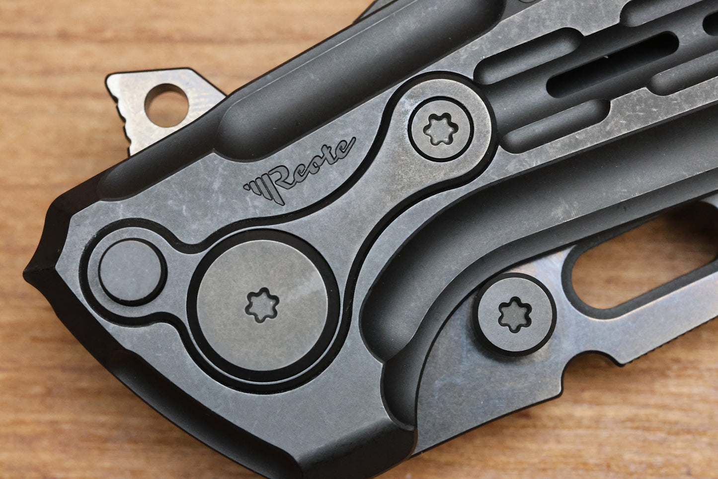 REATE KNIVES TERMINATOR-TX228 TI-BLACK DLC HANDLE M390 BLACK DLC BLADE