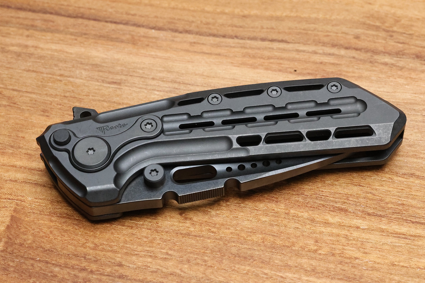 REATE KNIVES TERMINATOR-TX228 TI-BLACK DLC HANDLE M390 BLACK DLC BLADE
