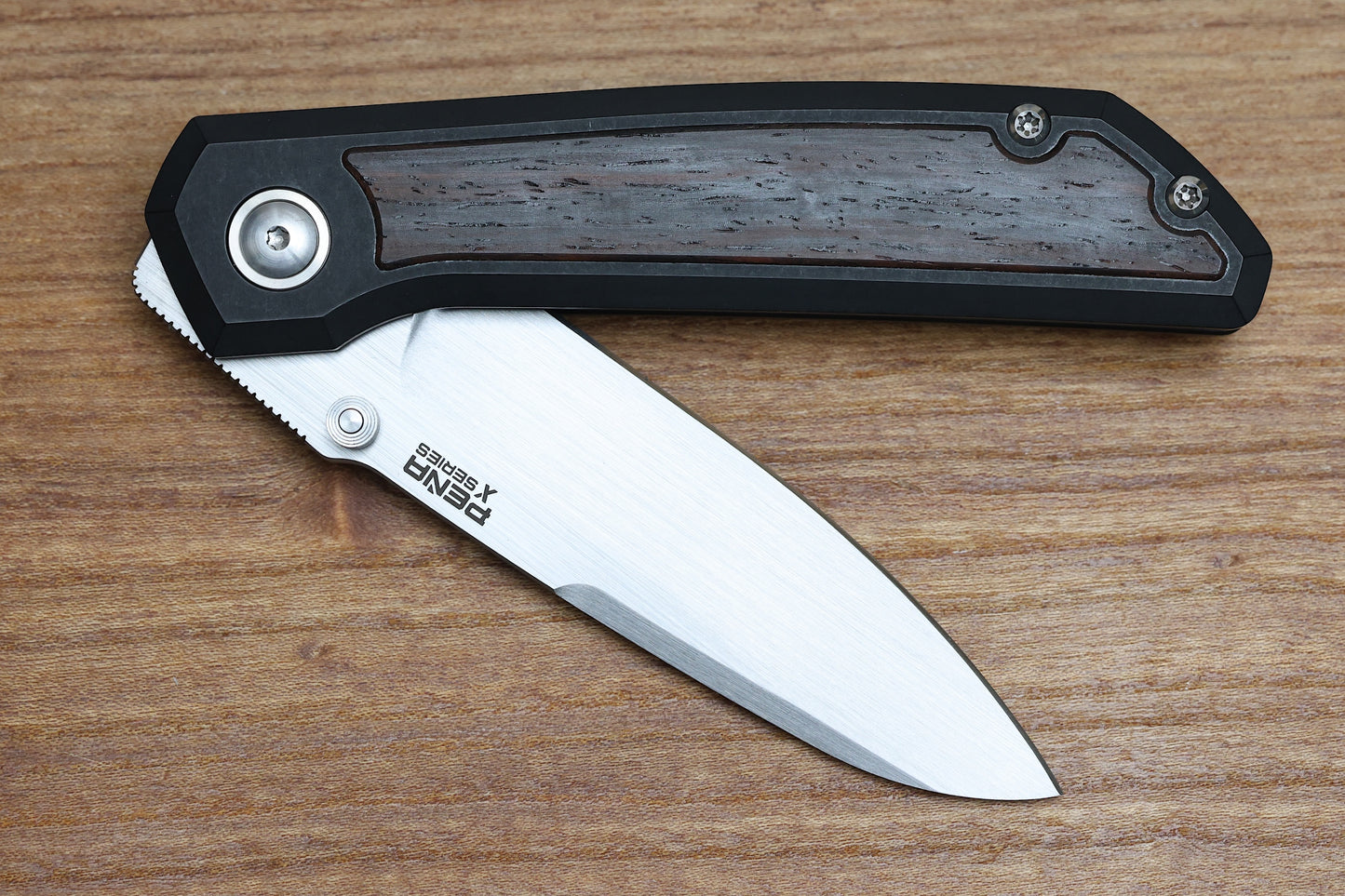 PENA X SERIES MULA PVD & WOOD HAND SATIN M390 BLADE