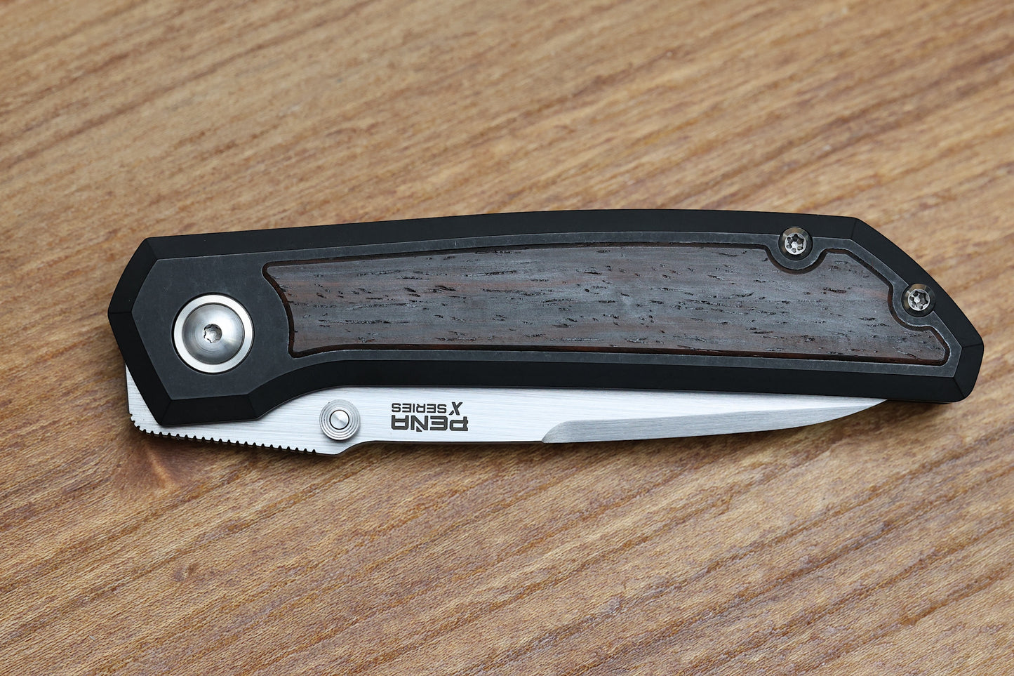 PENA X SERIES MULA PVD & WOOD HAND SATIN M390 BLADE