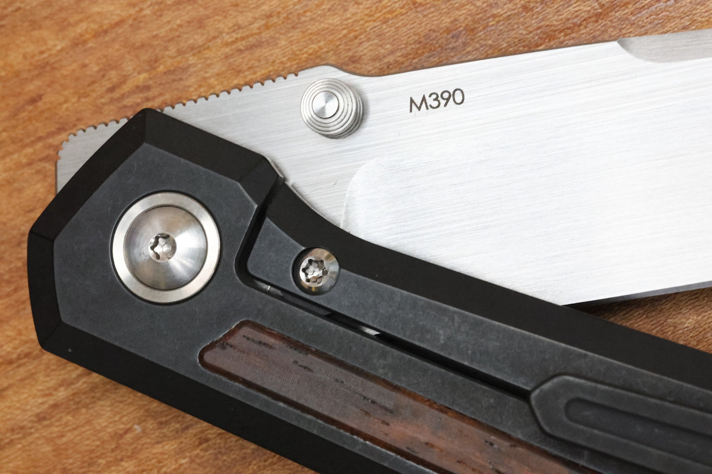 PENA X SERIES MULA PVD & WOOD HAND SATIN M390 BLADE